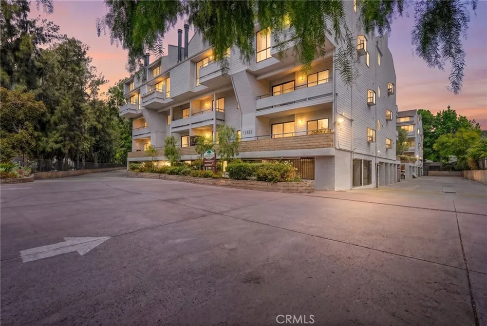 13331 Moorpark Street #216 Sherman Oaks, CA 91423