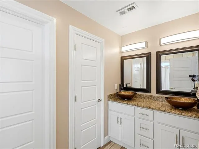 3381 S Clay Street Englewood, CO 80110