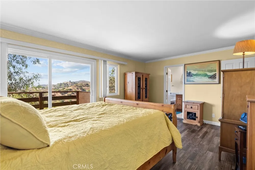 23834 Box Canyon Rd West Hills, CA 91304