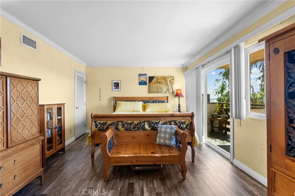 23834 Box Canyon Rd West Hills, CA 91304
