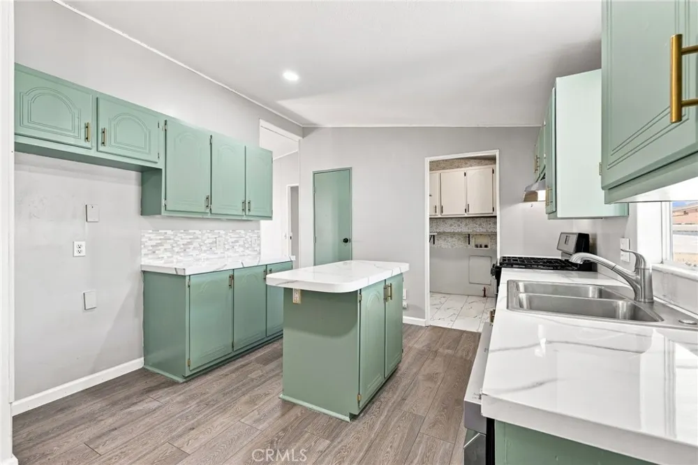26871 Alessandro Boulevard #85 Moreno Valley, CA 92555