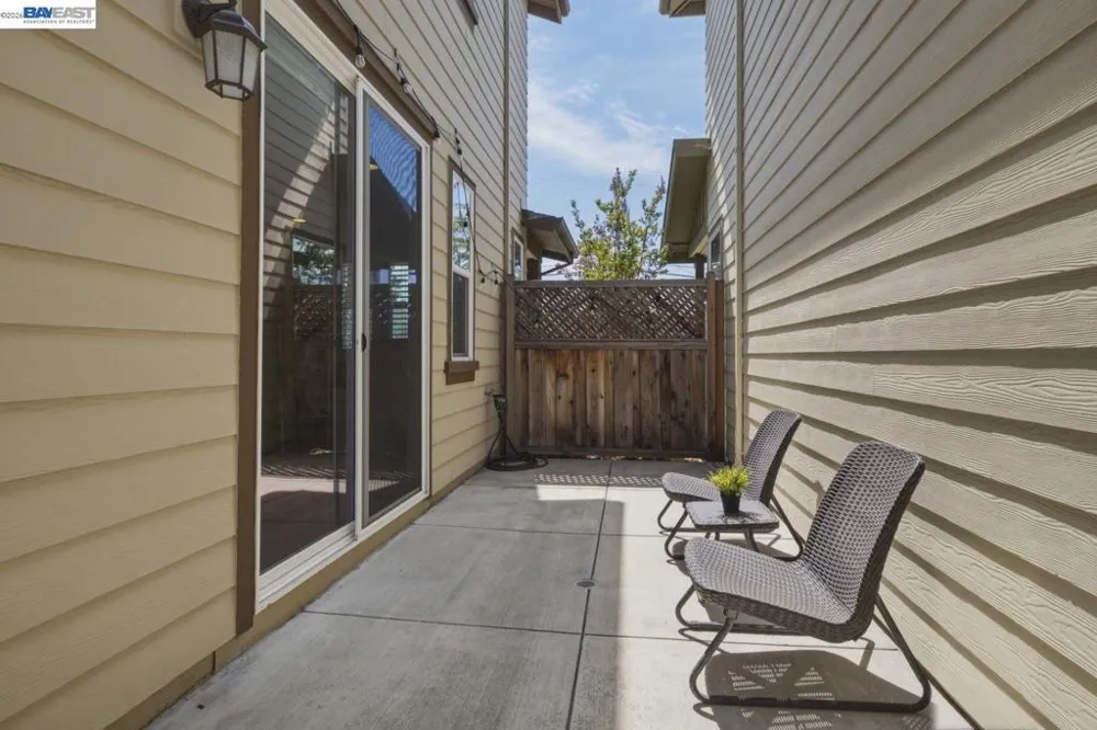 388 C St Hayward, CA 94541