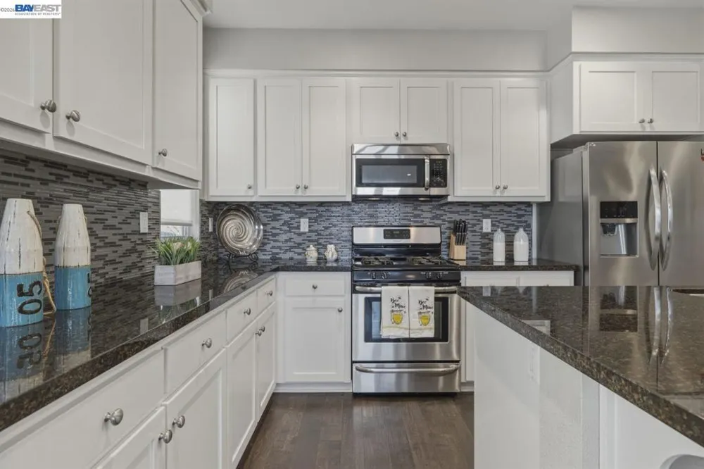 388 C St Hayward, CA 94541