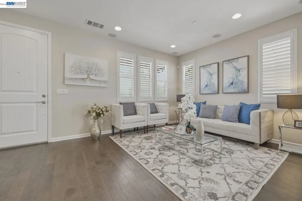 388 C St Hayward, CA 94541