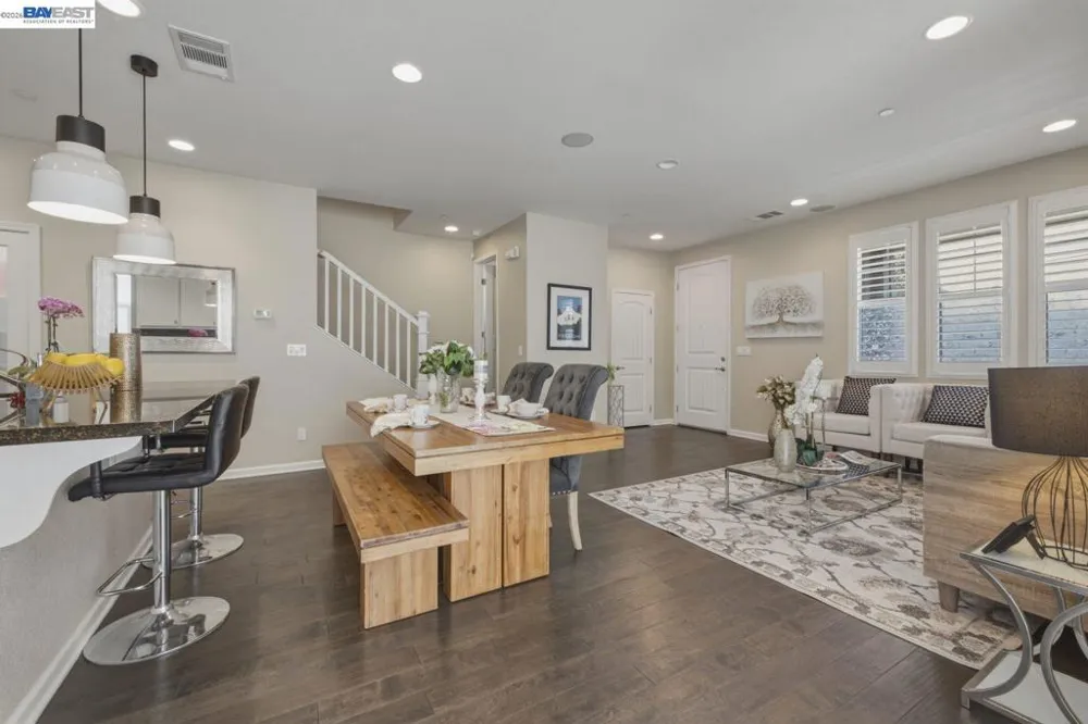 388 C St Hayward, CA 94541