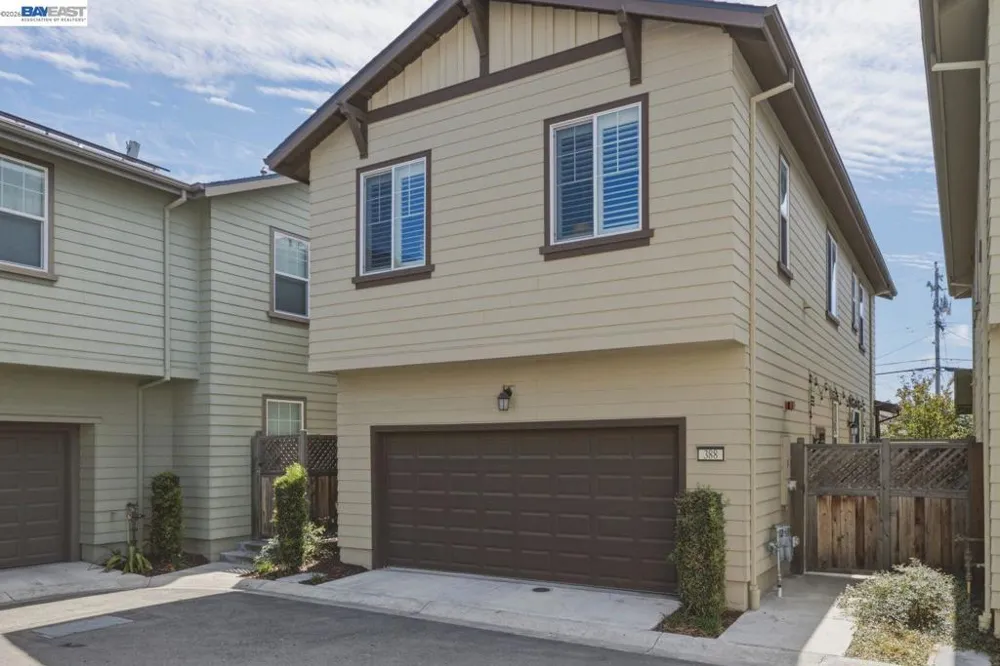 388 C St Hayward, CA 94541