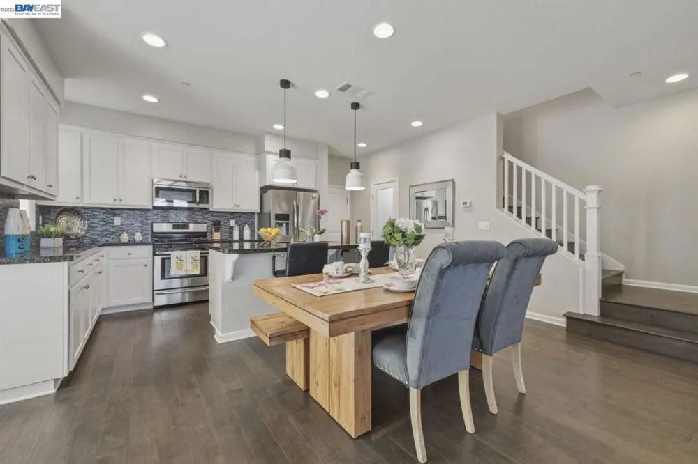 388 C St Hayward, CA 94541