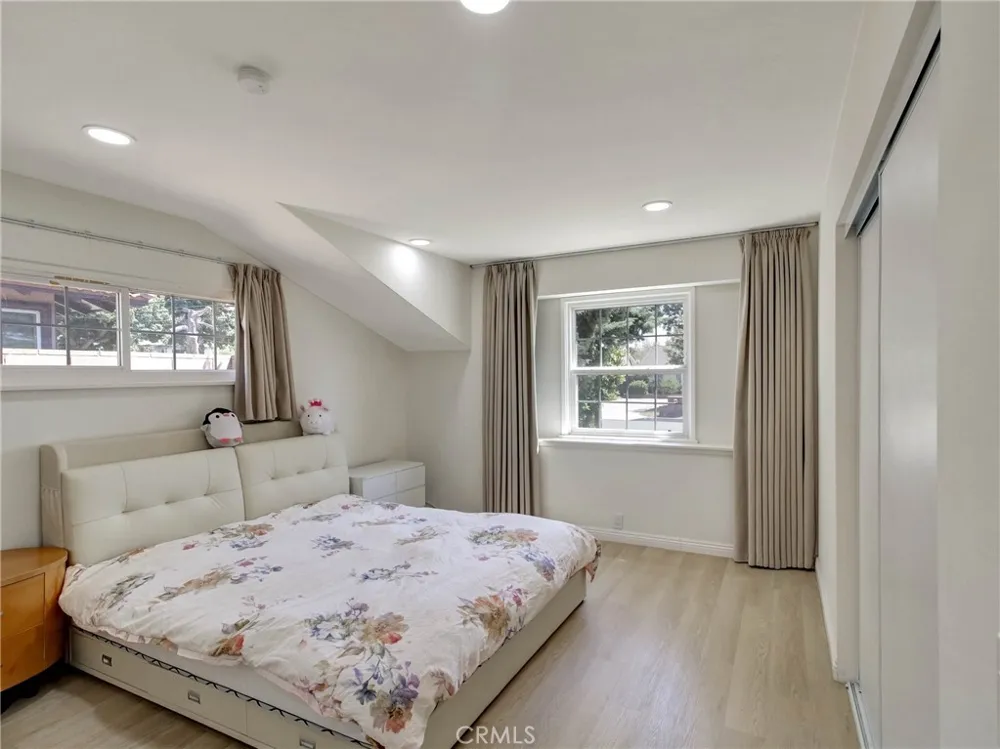 1101 S 5th Arcadia, CA 91006