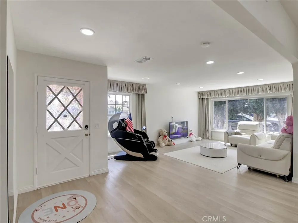 1101 S 5th Arcadia, CA 91006