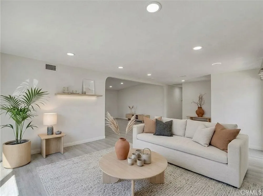 1101 S 5th Arcadia, CA 91006