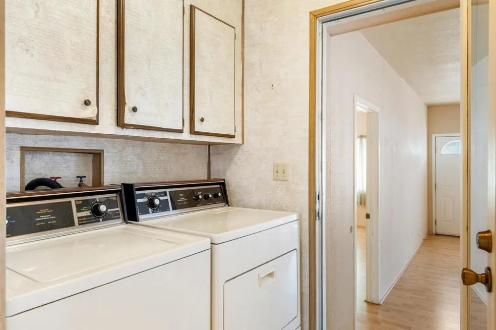 166 Larson Drive Cathedral City, CA 92234