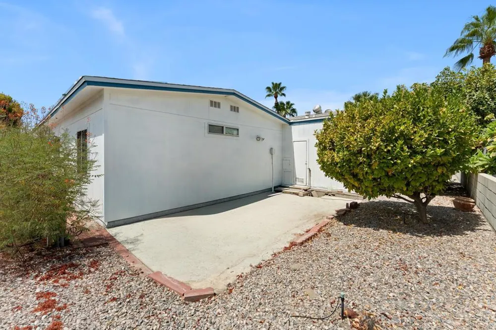 166 Larson Drive Cathedral City, CA 92234