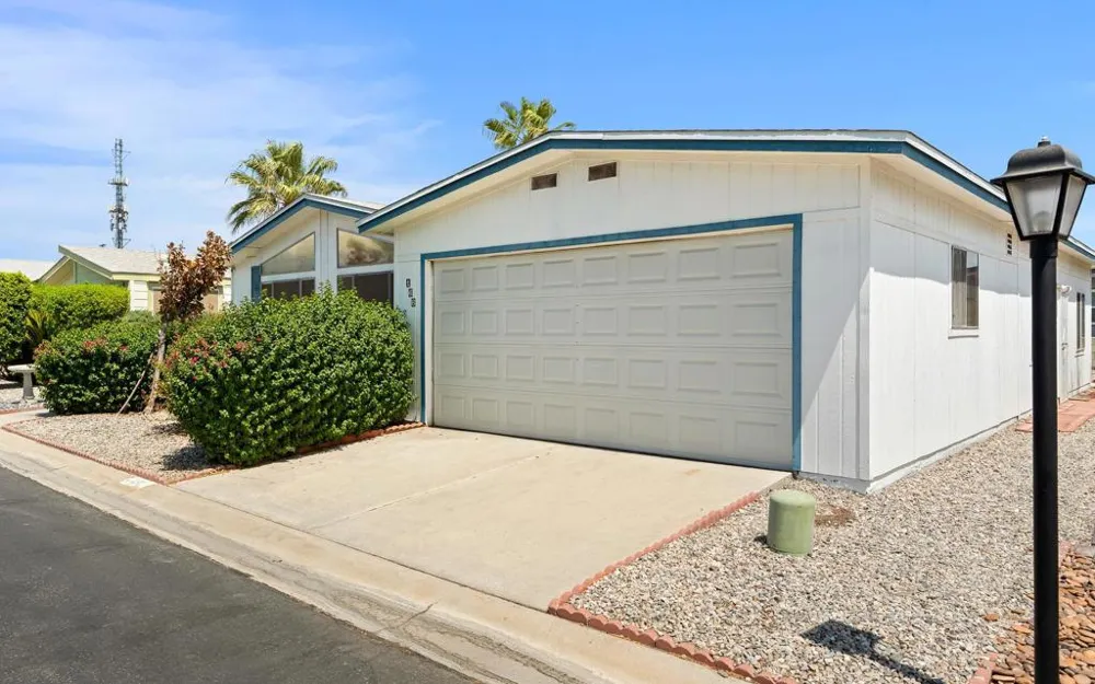 166 Larson Drive Cathedral City, CA 92234