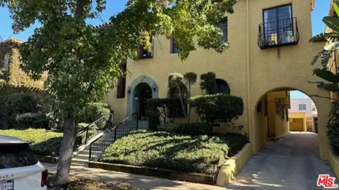 444 Sycamore Avenue #8