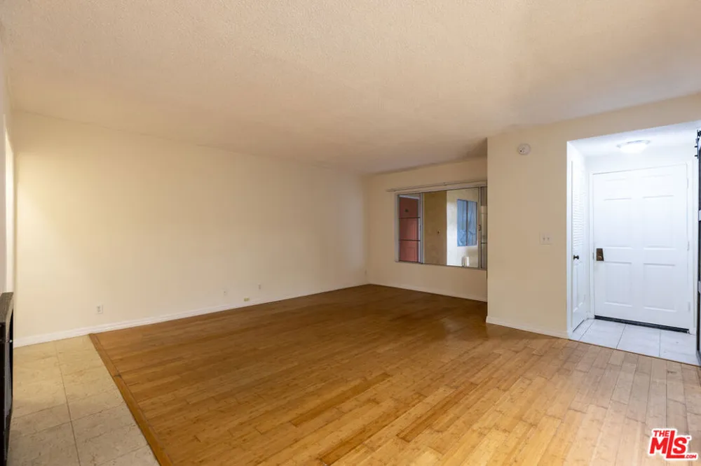 1033 6TH STREET #107 Santa Monica, CA 90403