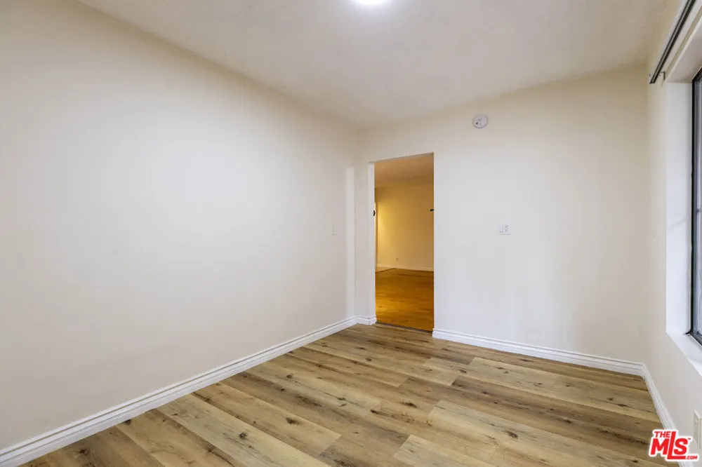 1033 6TH STREET #107 Santa Monica, CA 90403