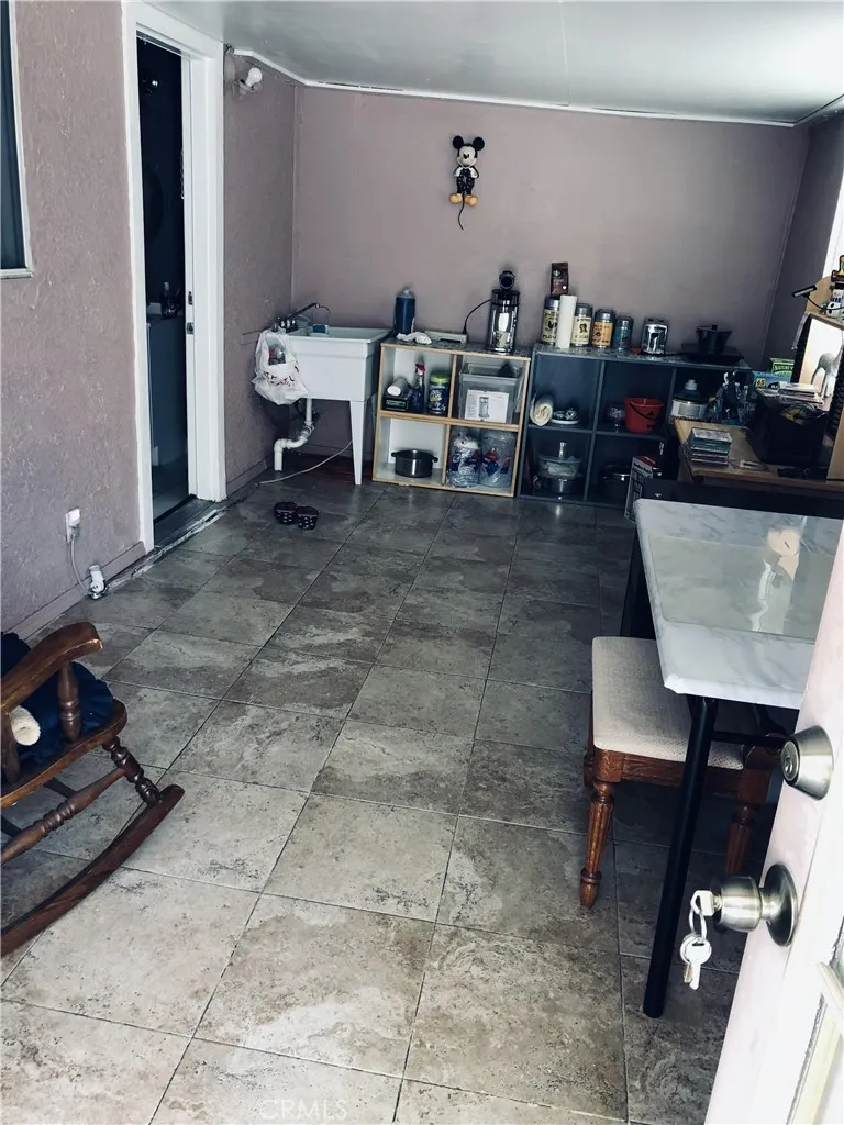 9802 Kern Avenue Garden Grove, CA 92844