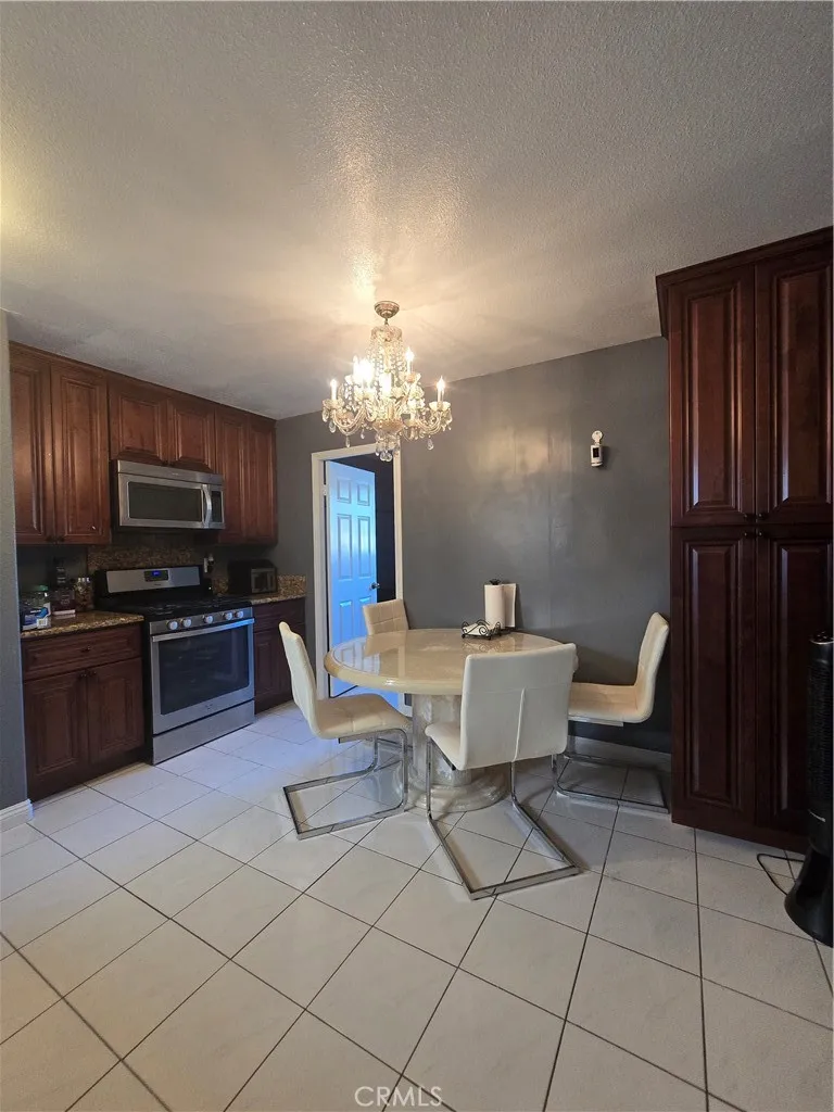 9802 Kern Avenue Garden Grove, CA 92844