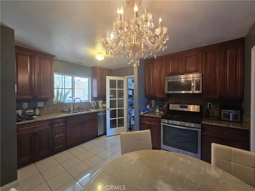 9802 Kern Avenue Garden Grove, CA 92844