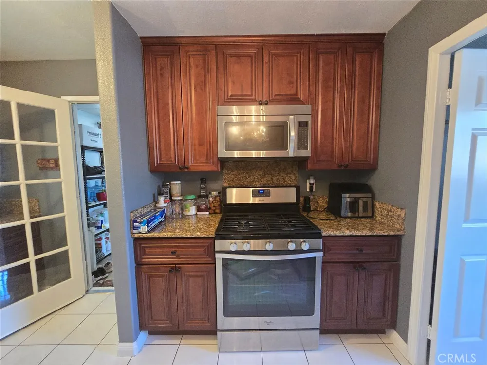 9802 Kern Avenue Garden Grove, CA 92844