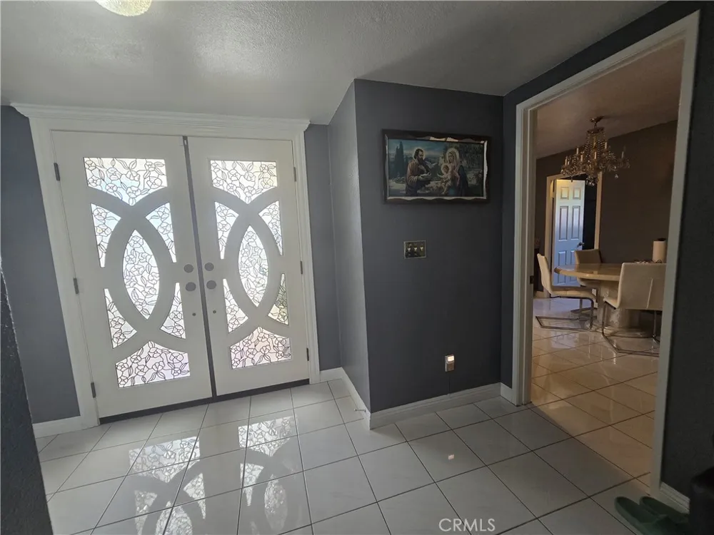9802 Kern Avenue Garden Grove, CA 92844