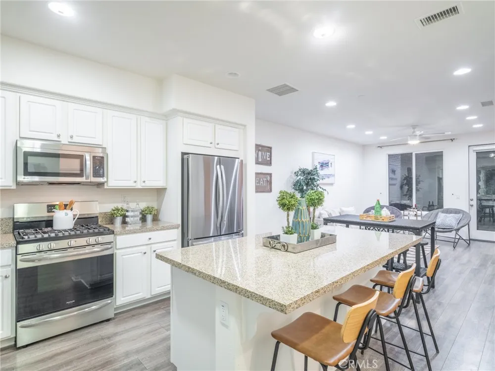 422 W Route 66 #47 Glendora, CA 91740