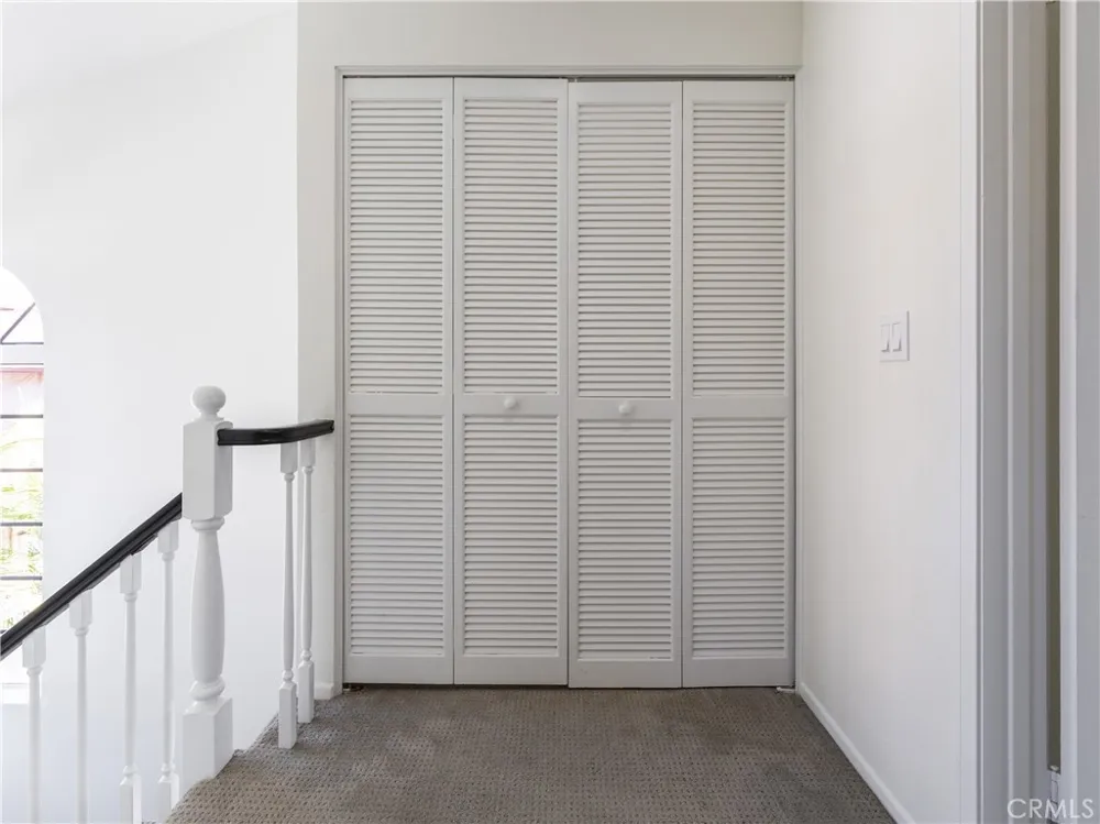 212 Mayfair Costa Mesa, CA 92627