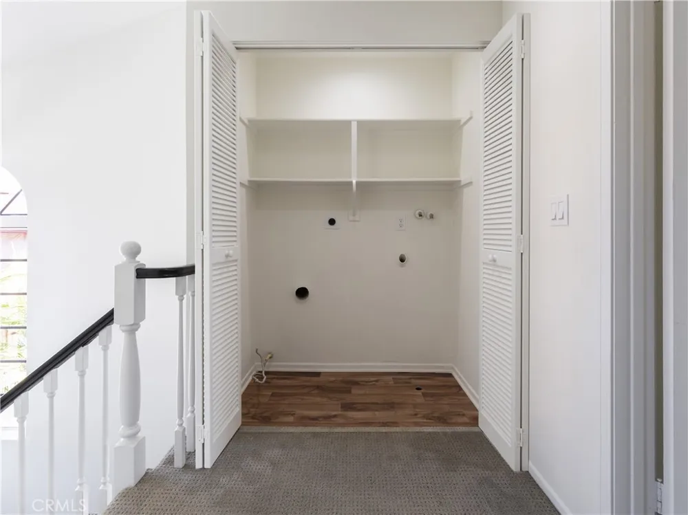 212 Mayfair Costa Mesa, CA 92627