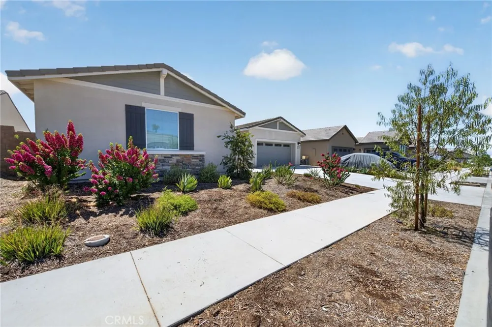 30699 Pitch Pine Dr Homeland, CA 92548