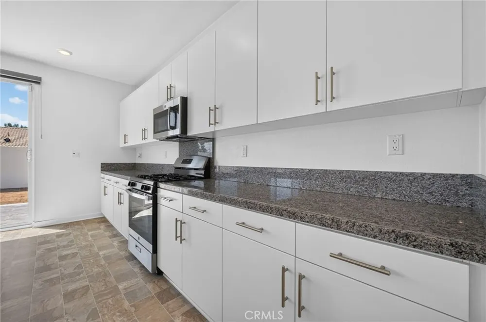30699 Pitch Pine Dr Homeland, CA 92548