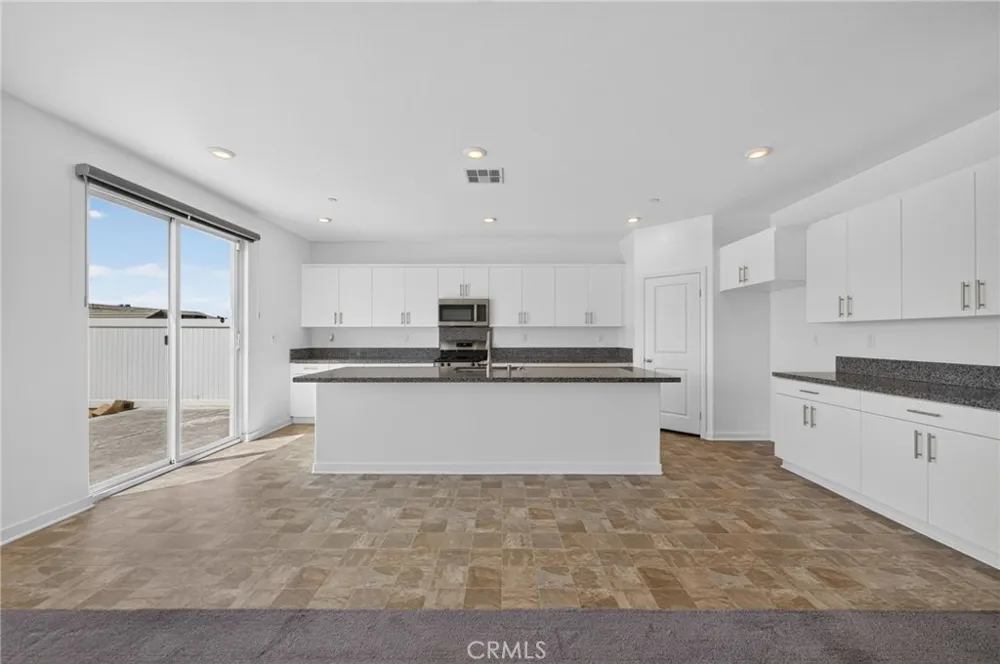 30699 Pitch Pine Dr Homeland, CA 92548