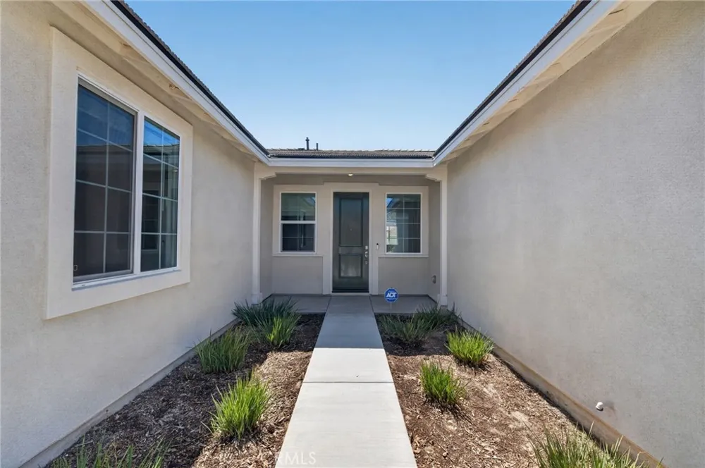 30699 Pitch Pine Dr Homeland, CA 92548
