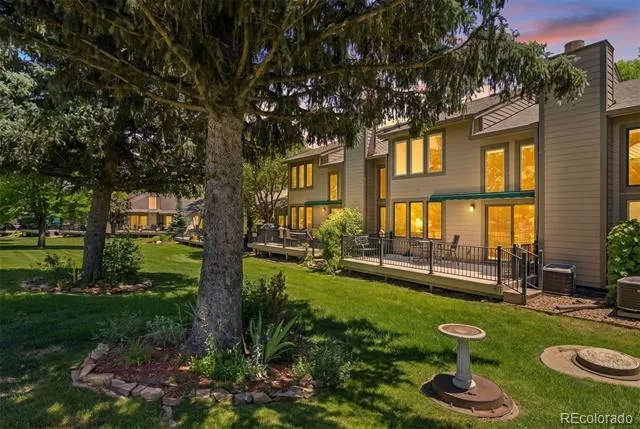 28 Woodbridge Drive Colorado Springs, CO 80906