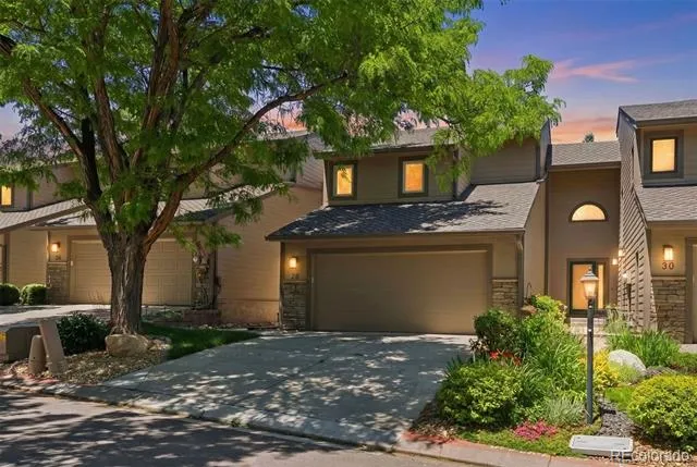 28 Woodbridge Drive Colorado Springs, CO 80906