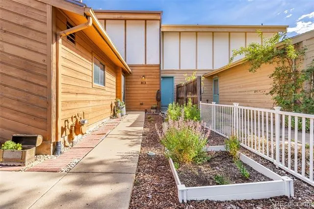 812 Sir Galahad Drive Lafayette, CO 80026
