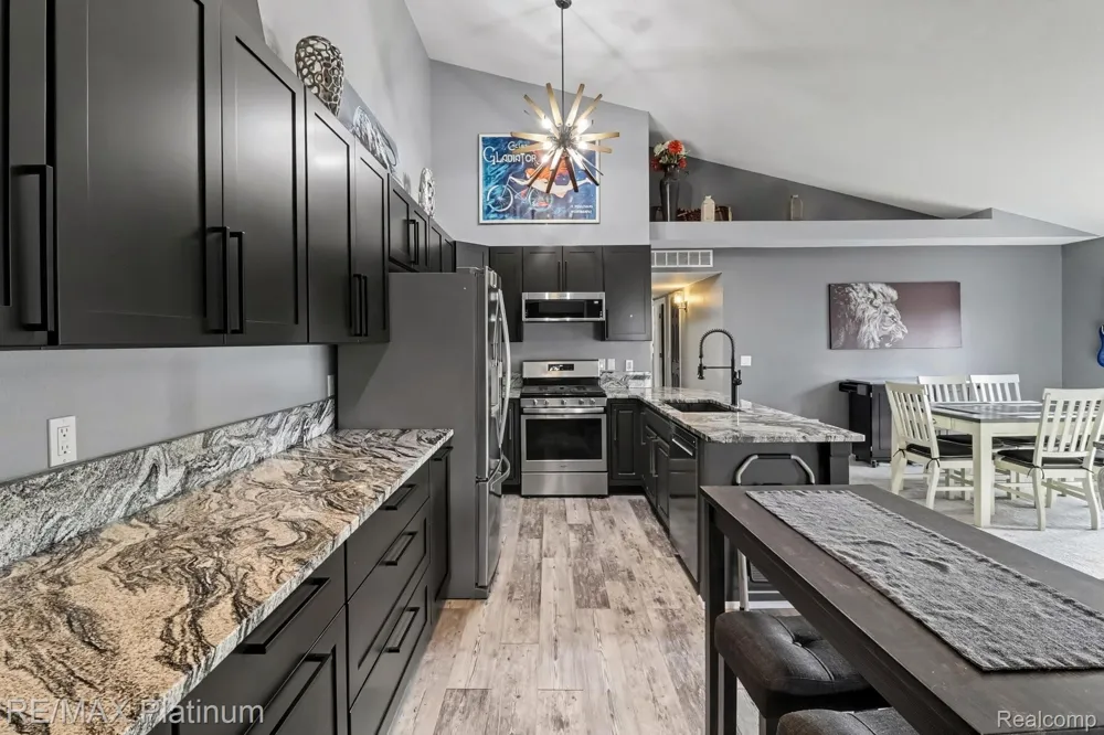 1035 Old Leake Court #17 Holly Village, MI 48442
