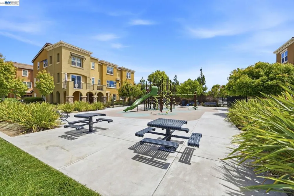 38935 Primula Ter Newark, CA 94560