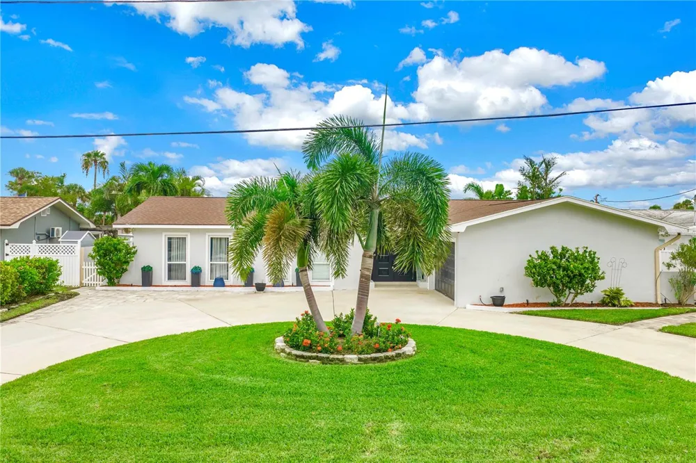 450 64TH AVENUE St Pete Beach, FL 33706