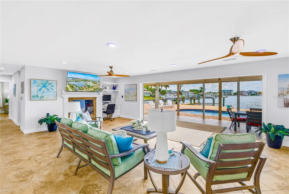 450 64TH AVENUE St Pete Beach, FL 33706