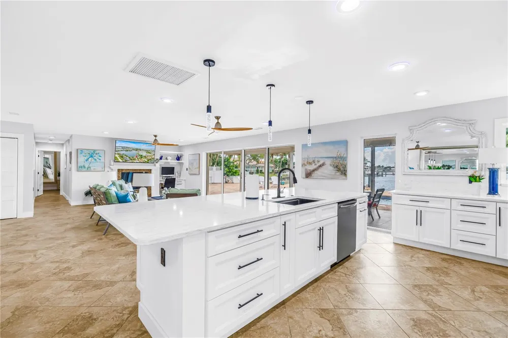 450 64TH AVENUE St Pete Beach, FL 33706
