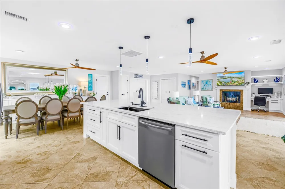 450 64TH AVENUE St Pete Beach, FL 33706