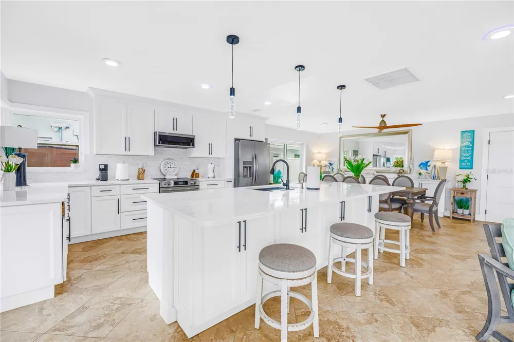 450 64TH AVENUE St Pete Beach, FL 33706