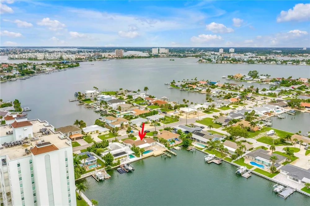 450 64TH AVENUE St Pete Beach, FL 33706