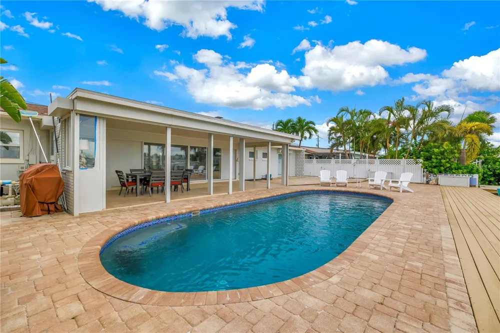 450 64TH AVENUE St Pete Beach, FL 33706