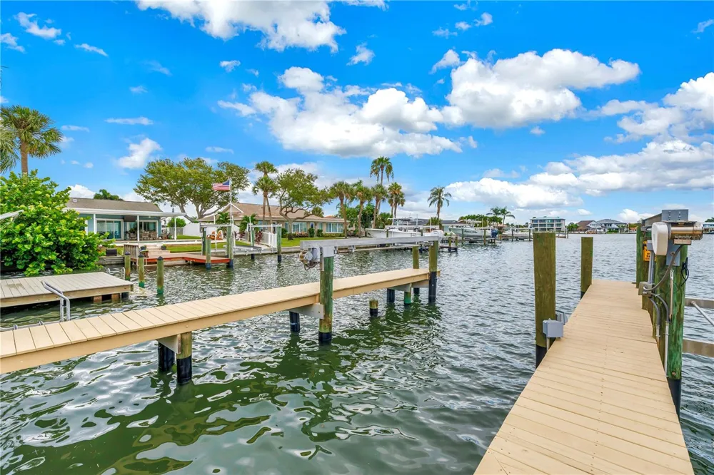450 64TH AVENUE St Pete Beach, FL 33706
