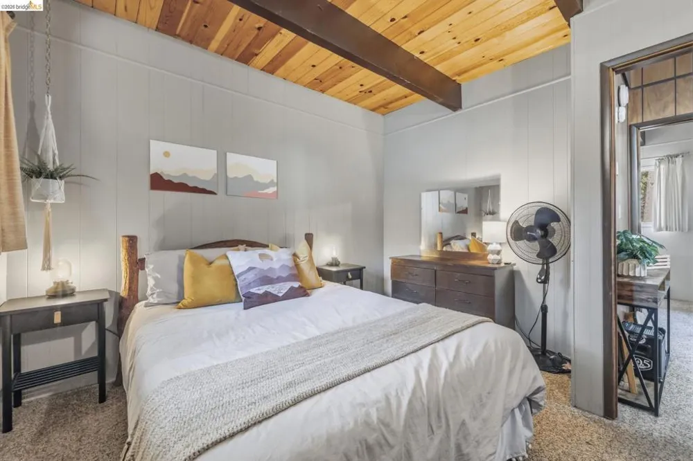 29474 Yuba ct Cold Springs, CA 95335