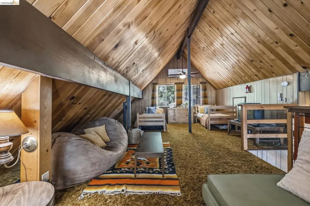 29474 Yuba ct Cold Springs, CA 95335