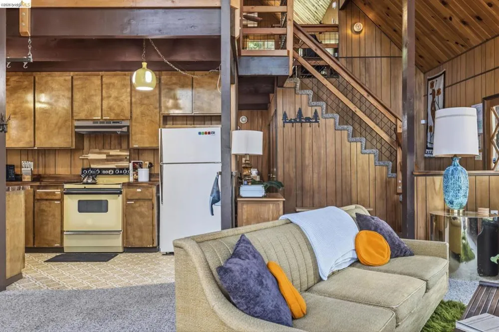 29474 Yuba ct Cold Springs, CA 95335