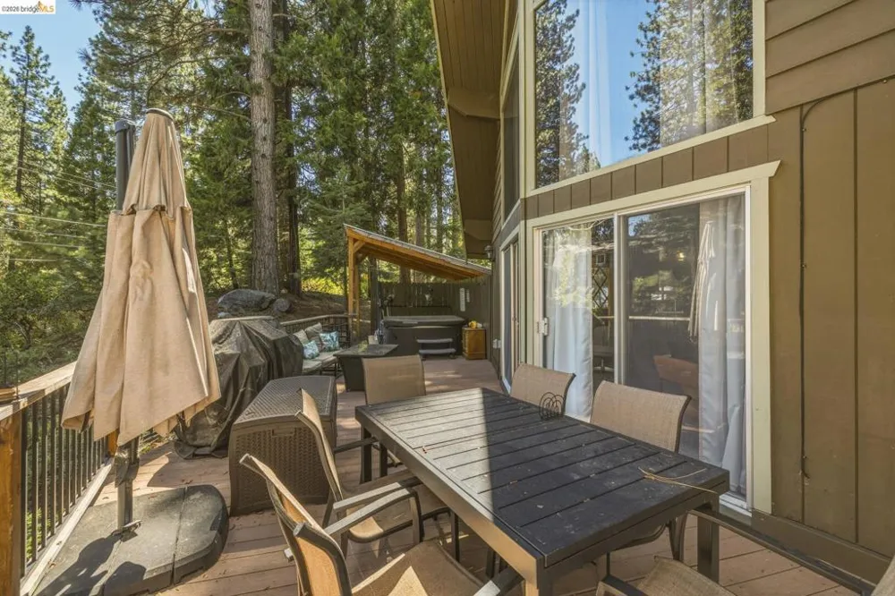 29474 Yuba ct Cold Springs, CA 95335