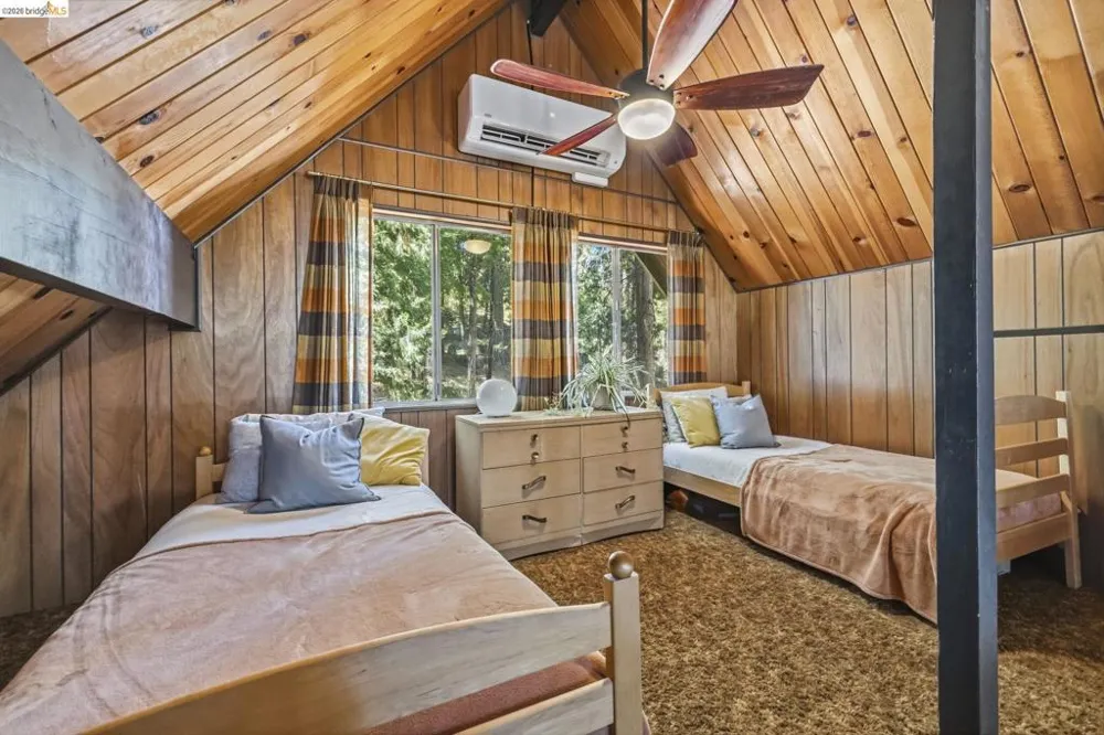29474 Yuba ct Cold Springs, CA 95335